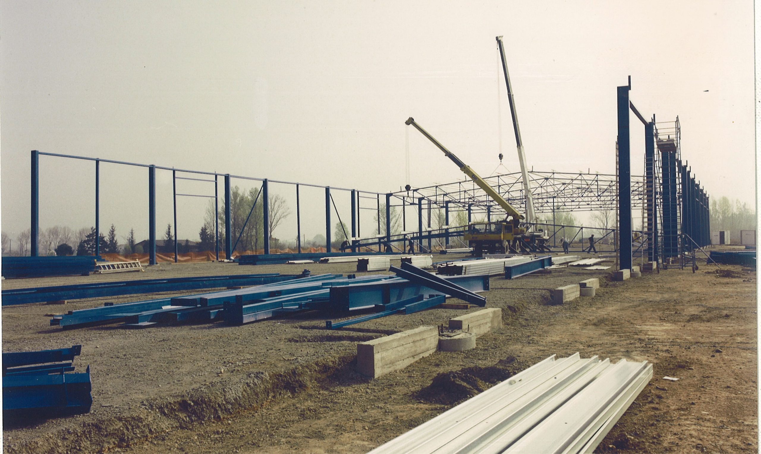 Construction de bâtiments de l'entreprise SAFRA en 1995